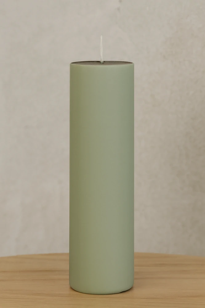 Bloomingville – Anja svíčka, zelená, parafín, Ø 7 cm