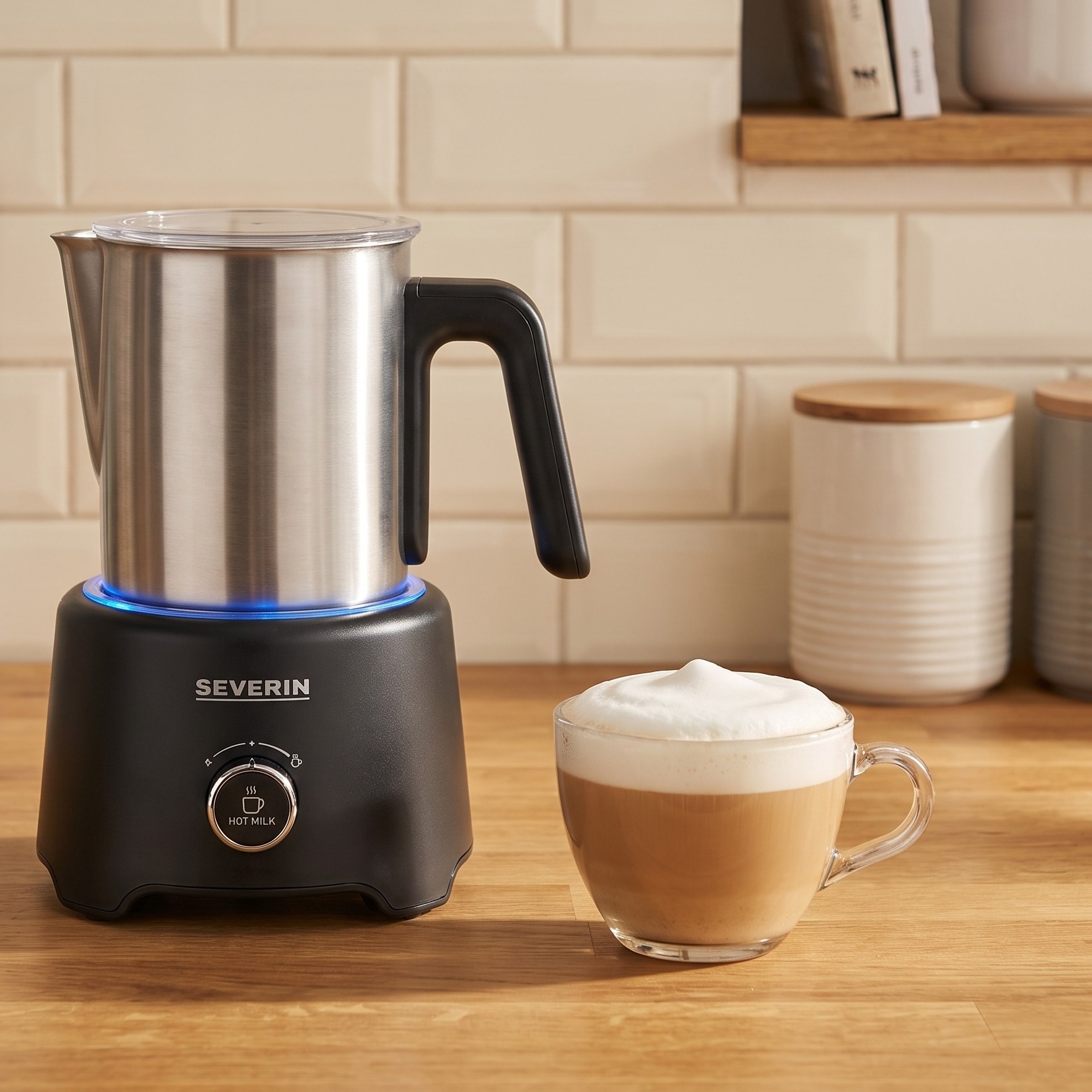 Severin Spuma 700 Plus SM 3587 – indukční napěňovač mléka 700 ml, 13 programů – rozbalené