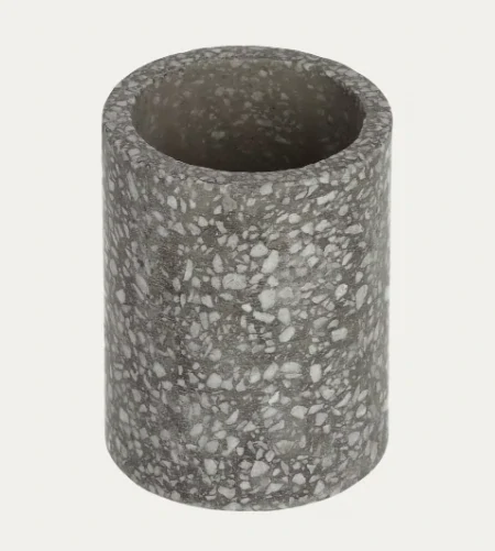 Kave Home – Hiara, koupelnový kelímek z teraca, výška 8 cm