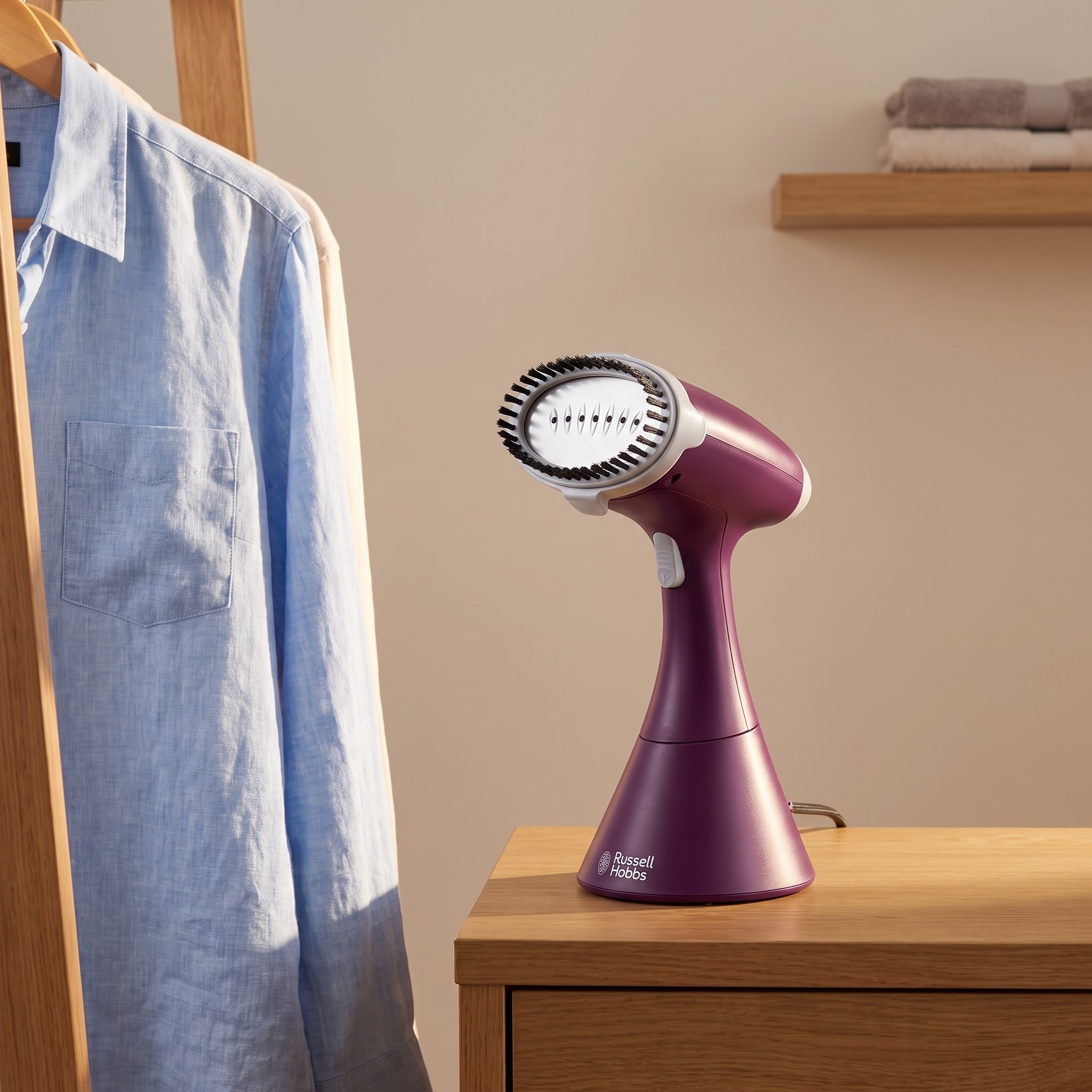 Russell Hobbs Steam Genie Colour Control 27410-56 – ruční napařovač oděvů 1800 W – rozbalené