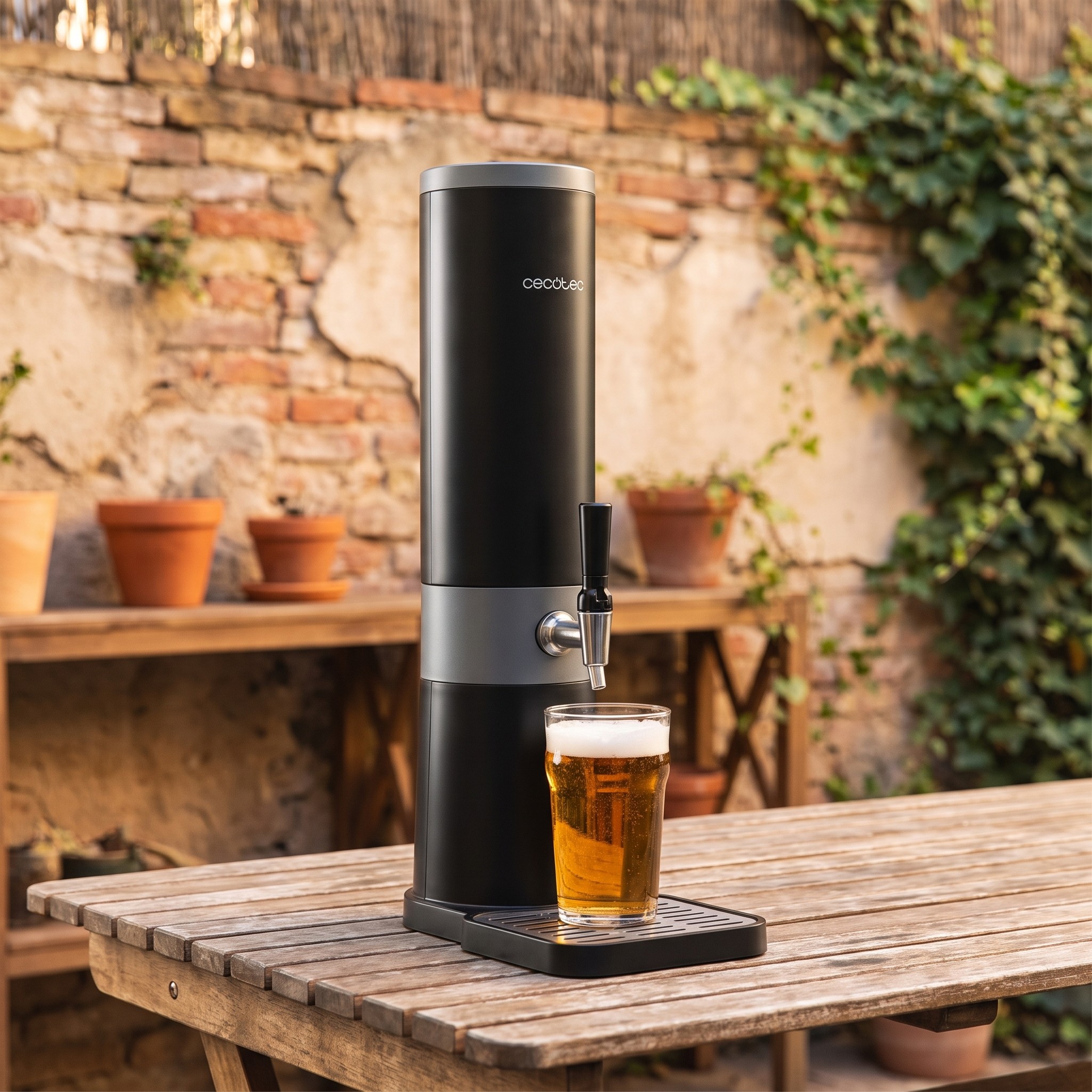 Cecotec BeerFlow 500 – přenosný výčep piva pro plechovky a lahve s regulací pěny – rozbalené