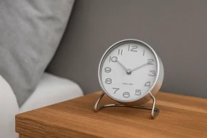 Designový budík Karlsson KA5763SI