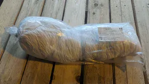 Pruženka cca 1kg - bílá