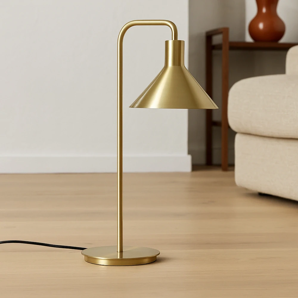 Zlatá kovová stolní lampa - Hübsch Solo