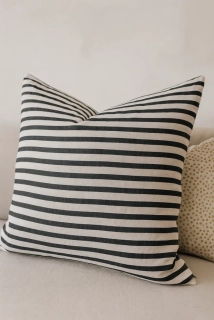 House Doctor Stripe – lněný povlak na polštář 60 x 60 cm