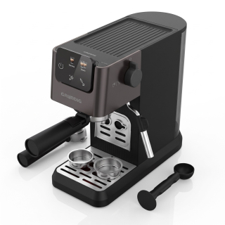 Grundig KSM 4330 – pákový kávovar 15 bar, 1628 W, dotykový displej, napěňovač mléka